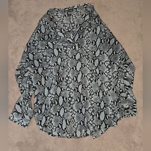 SHEIN Monochrome Snake Print Blouse
